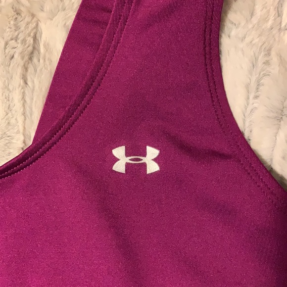 Under Armour • Heat Gear Tank - Picture 2 of 5